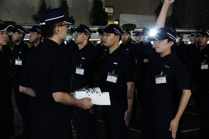 點名校閱