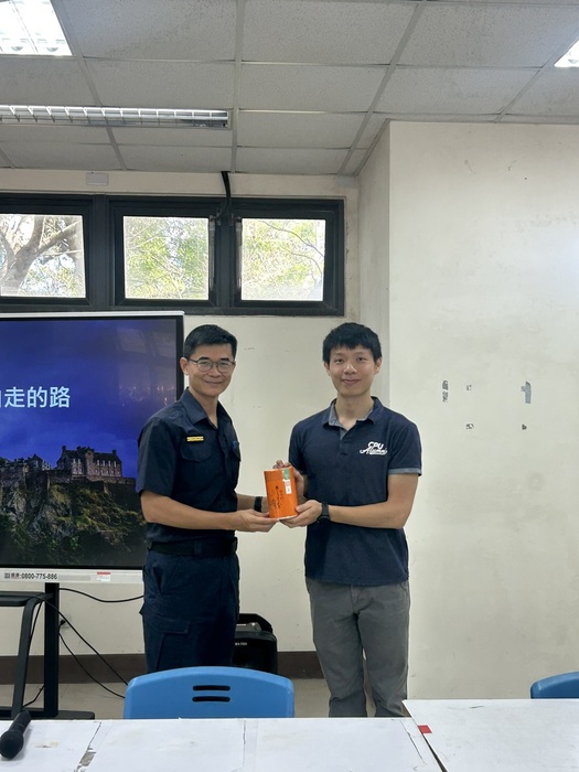 隊長與趙區隊長的合影